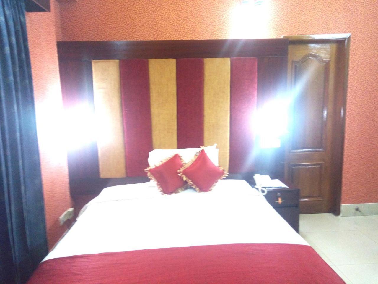 Hotel Lake View Plaza ธากา ภายนอก รูปภาพ